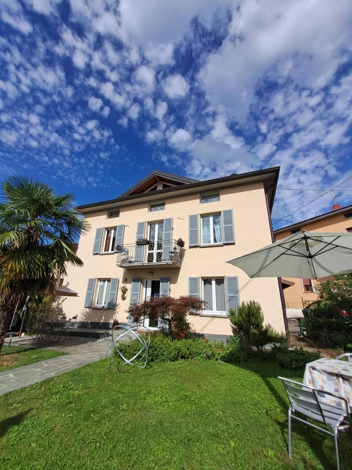 B & B Ametista Bergamo Ponteranica Exterior photo